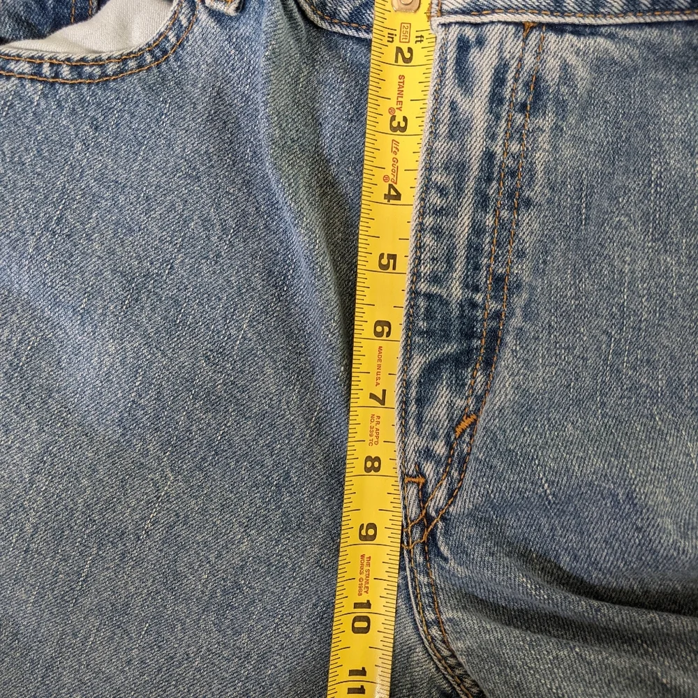 Vintage women's classic Levi jeans 550, as new 14 Miss, 31 waist, 28 1/2 length